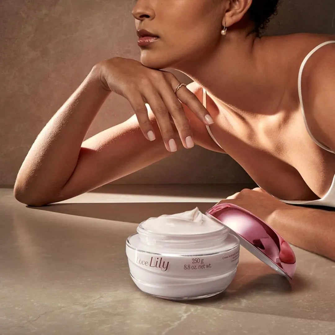 Creme Hidratante Acetinado Love Lily 250g